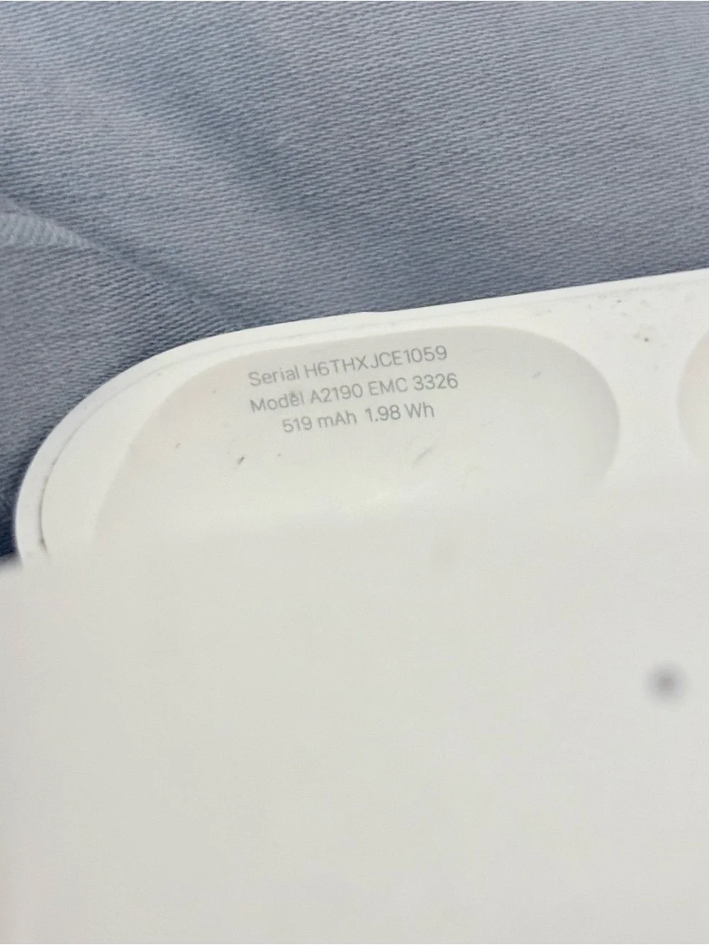 Apple authentic airpods